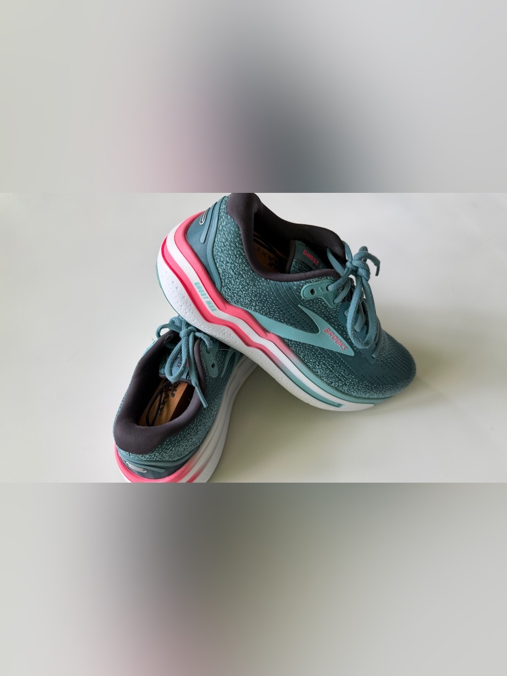 Brooks Ghost Max 2 Storm Blue Knockout Pink Size 10 - Picture 3 of 11